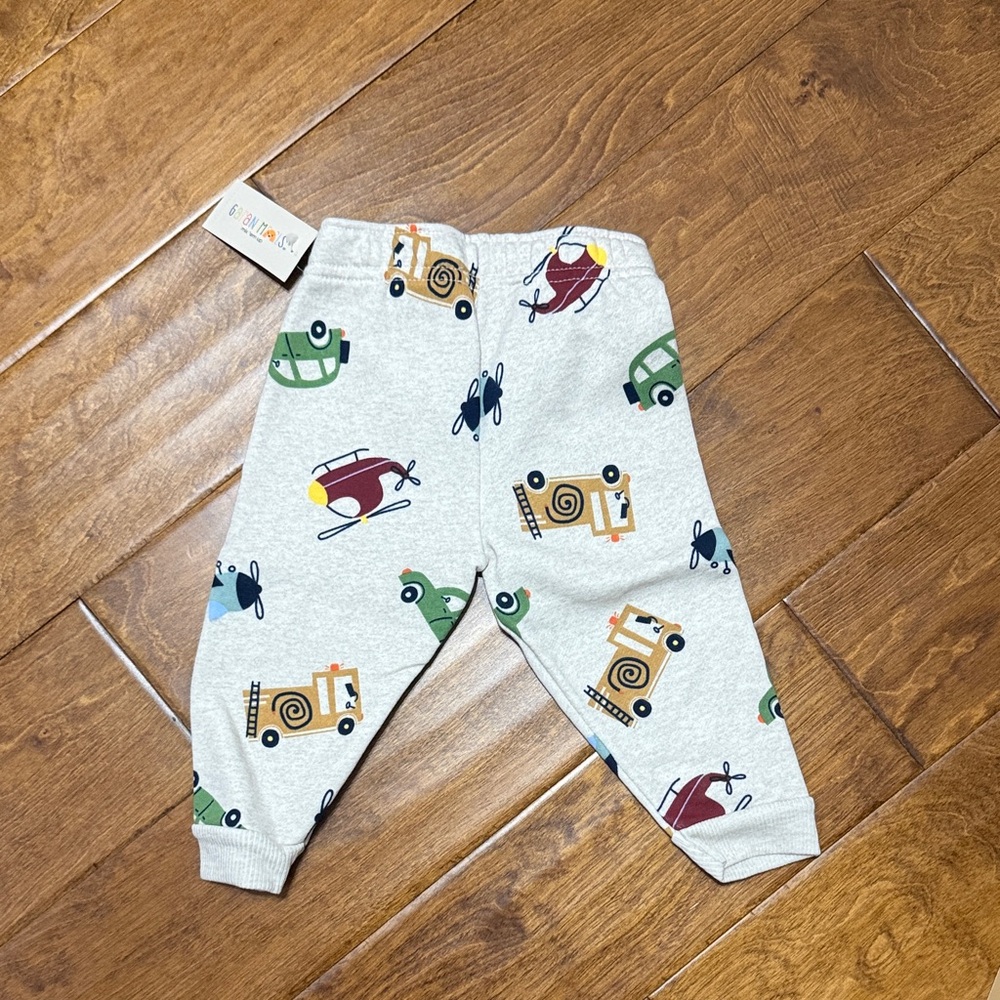 NWT Size 6-9M Garanimals Gray Joggers with Vehicle Print
